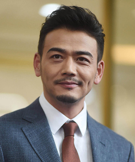 杨烁